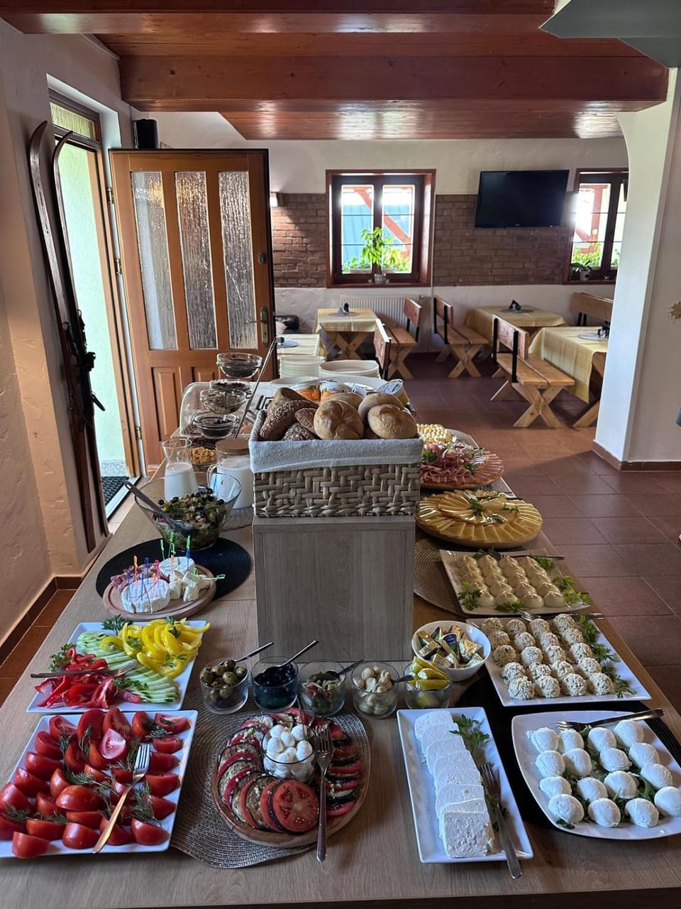 Food and drinks, Food, Buffet breakfast