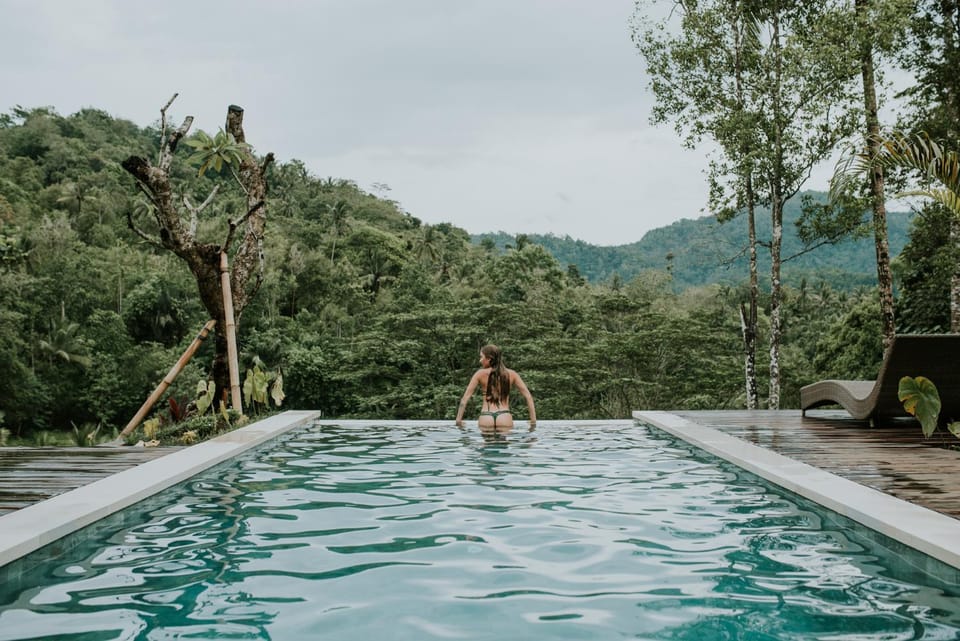 Swimming pool, Swimming pool