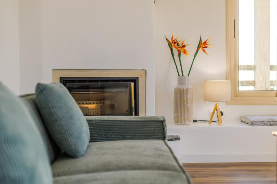 Living room, Seating area, flat iron