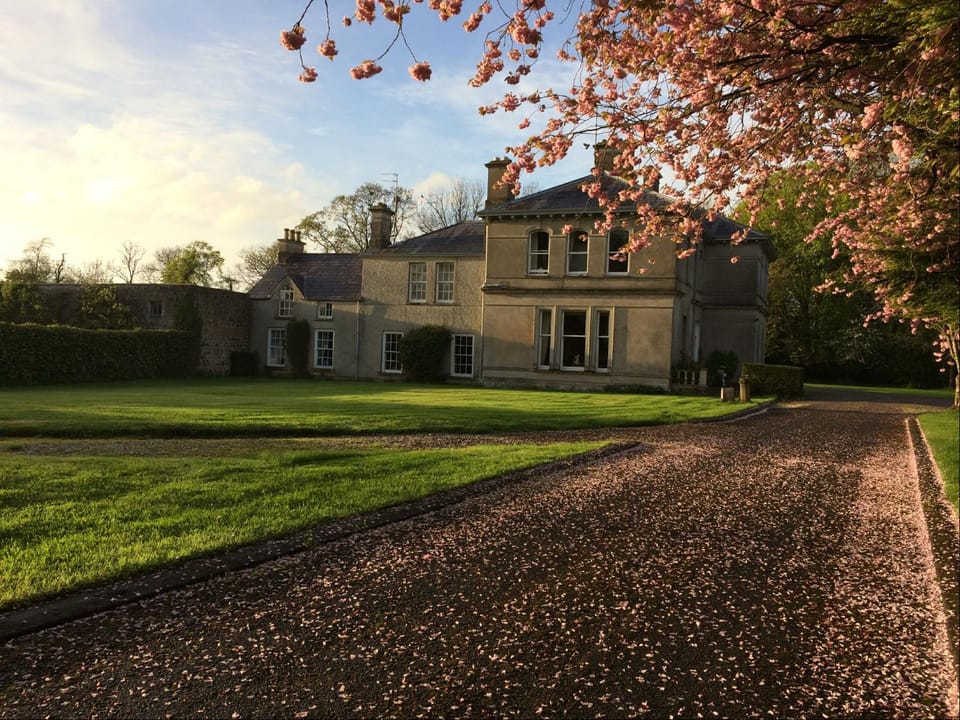 Property building, Spring