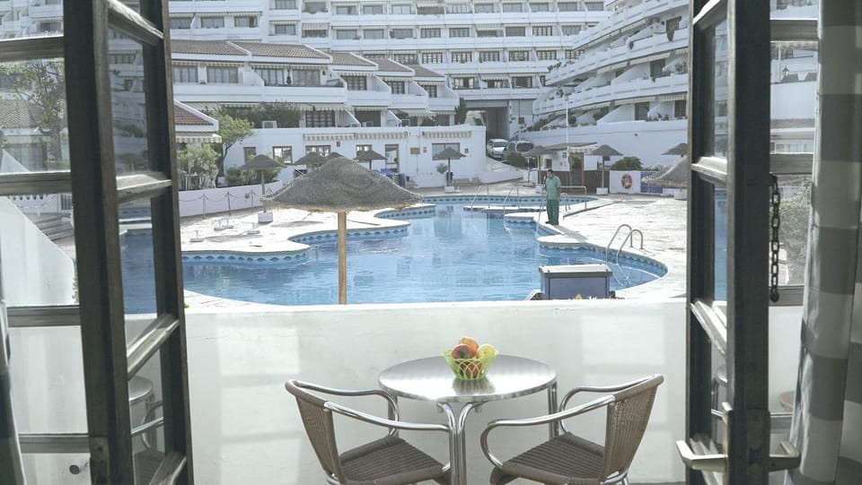 Patio, Seating area, Swimming pool