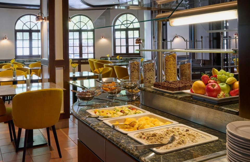 Buffet breakfast