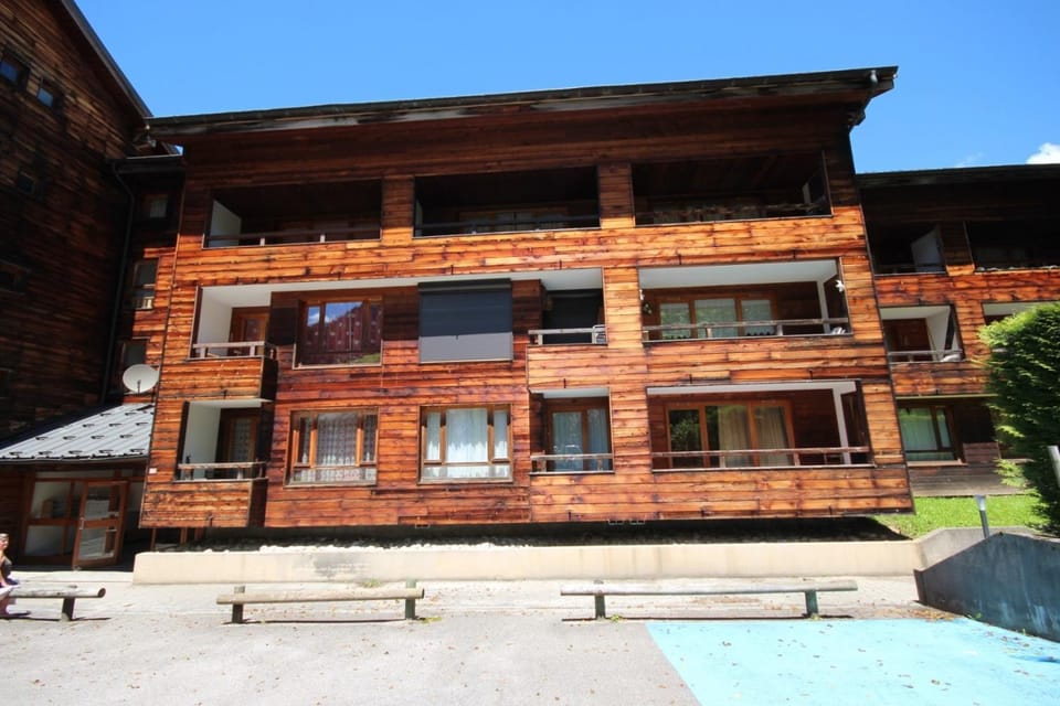 Property building, Facade/entrance, Off site