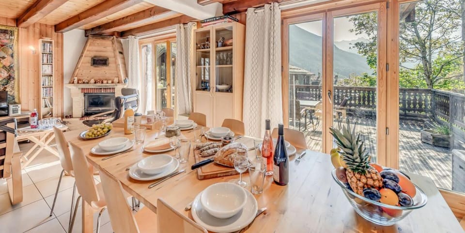 Résidence Hameau Des Rochers - Chalets pour 14 Personnes MAE-3284 Chalet in Champagny-en-Vanoise
