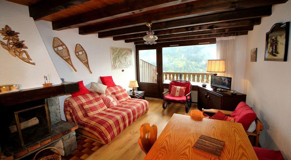 Résidence BruyÈres - Les Hauts De Planchamp - 3 Pièces pour 6 Personnes MAE-3322 Apartment in Champagny-en-Vanoise