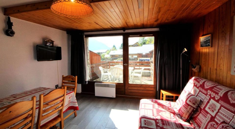 Résidence Le Centre - 2 Pièces pour 5 Personnes MAE-3327 Apartment in Champagny-en-Vanoise