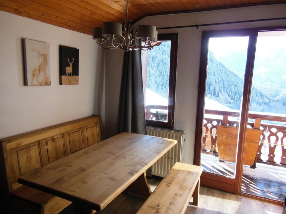 Chalet Fleur De Neige - 2 Pièces pour 5 Personnes MAE-3334 Apartment in Champagny-en-Vanoise