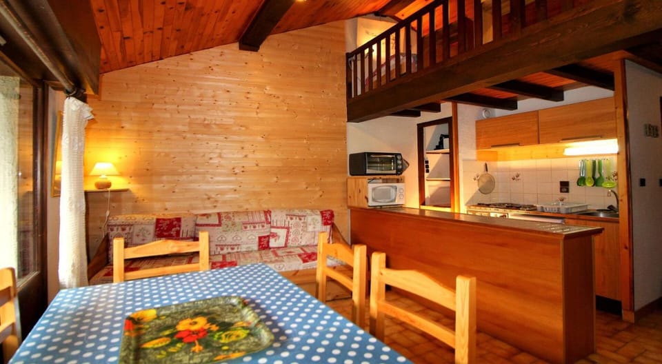 Résidence Ancolie - Les Hauts De Planchamp - 2 Pièces pour 5 Personnes MAE-3335 Apartment in Champagny-en-Vanoise