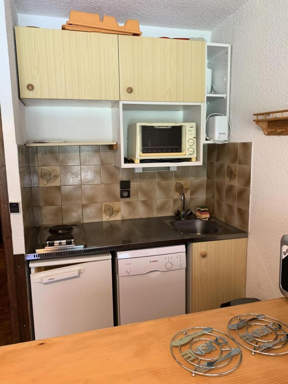 Résidence Dryades - Les Hauts De Planchamp - Studio pour 4 Personnes MAE-3341 Apartment in Champagny-en-Vanoise