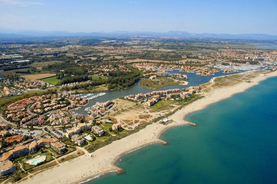 Nearby landmark, Natural landscape, Bird's eye view, Beach