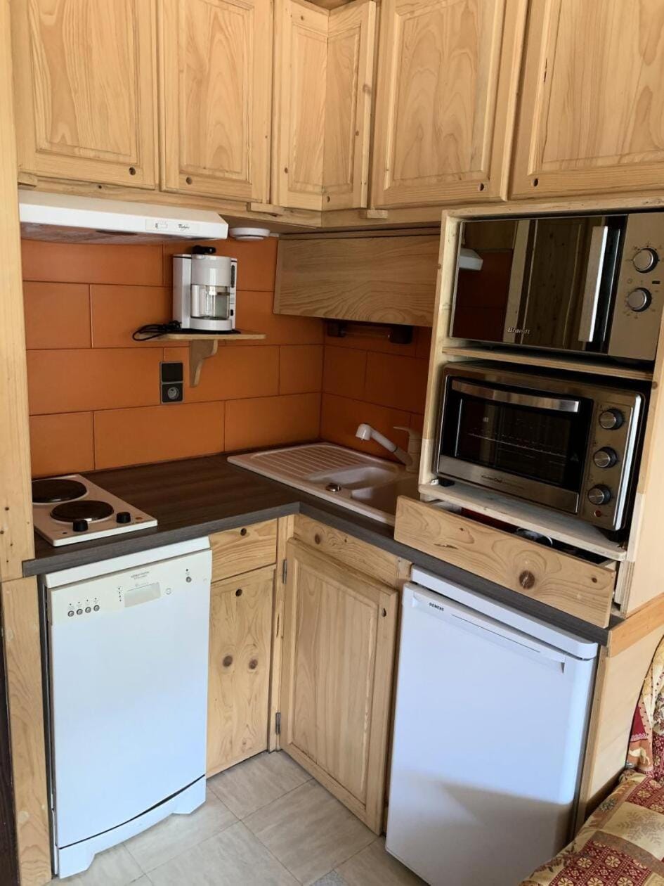 Résidence BruyÈres - Les Hauts De Planchamp - Studio pour 3 Personnes MAE-3349 Apartment in Champagny-en-Vanoise