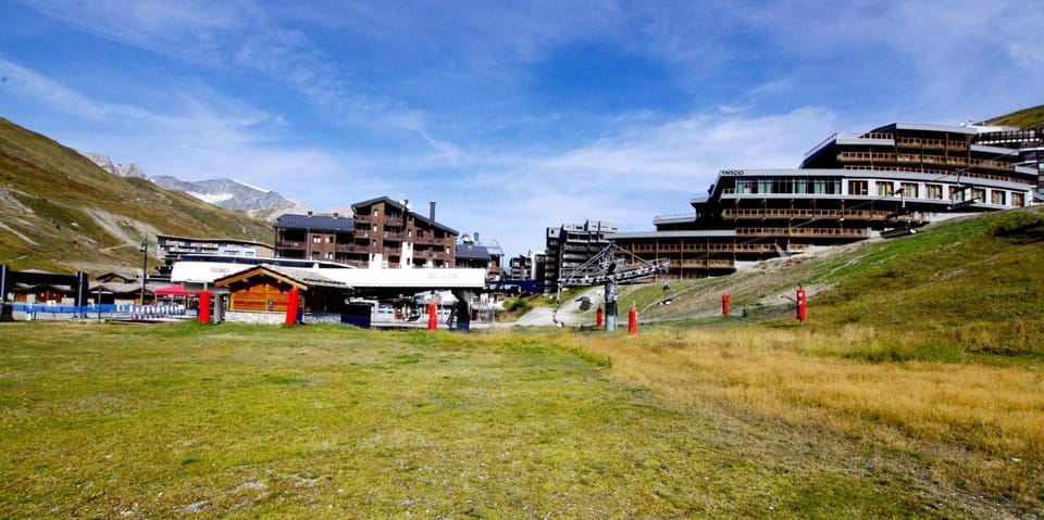 Résidence Rond Point Des Pistes - proximité immédiate des pistes et des remontées mécaniques (Funiculaire) MAE-3472 Apartment in Tignes