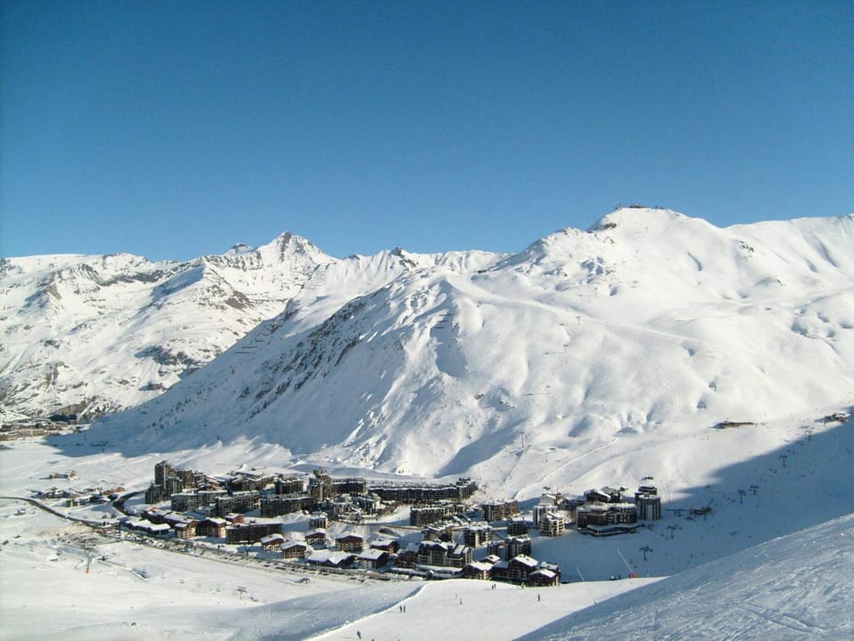 Résidence Rond Point Des Pistes - proximité immédiate des pistes et des remontées mécaniques (Funiculaire) MAE-3472 Apartment in Tignes