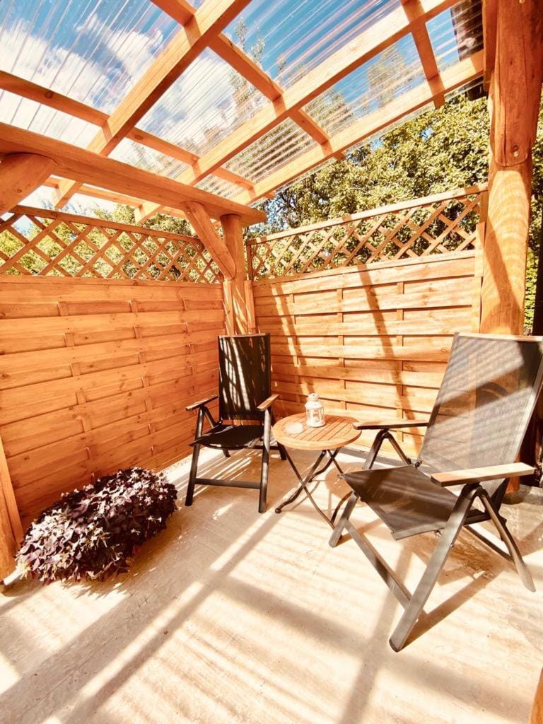 Balcony/Terrace, sunbed