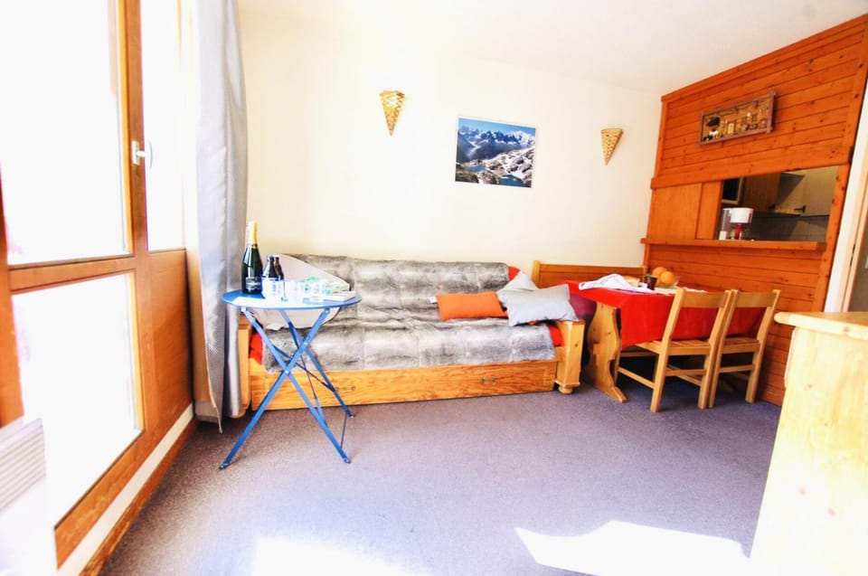 Résidence Rond Point Des Pistes - proximité immédiate des pistes et des remontées mécaniques (Funiculaire) MAE-3681 Apartment in Tignes