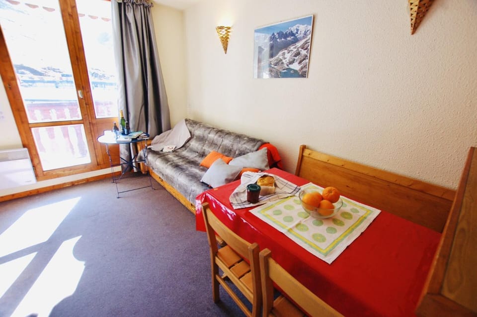 Résidence Rond Point Des Pistes - proximité immédiate des pistes et des remontées mécaniques (Funiculaire) MAE-3681 Apartment in Tignes