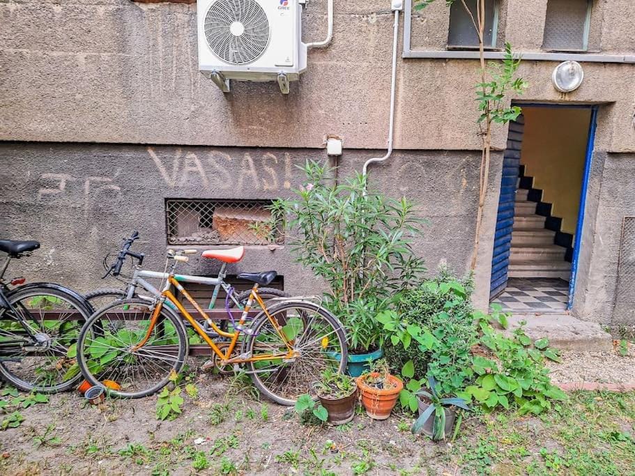 Garden, Cycling