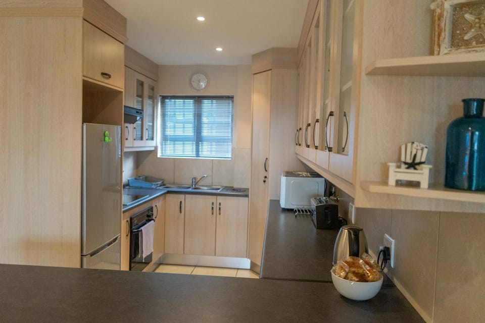 Coffee/tea facilities, Kitchen or kitchenette