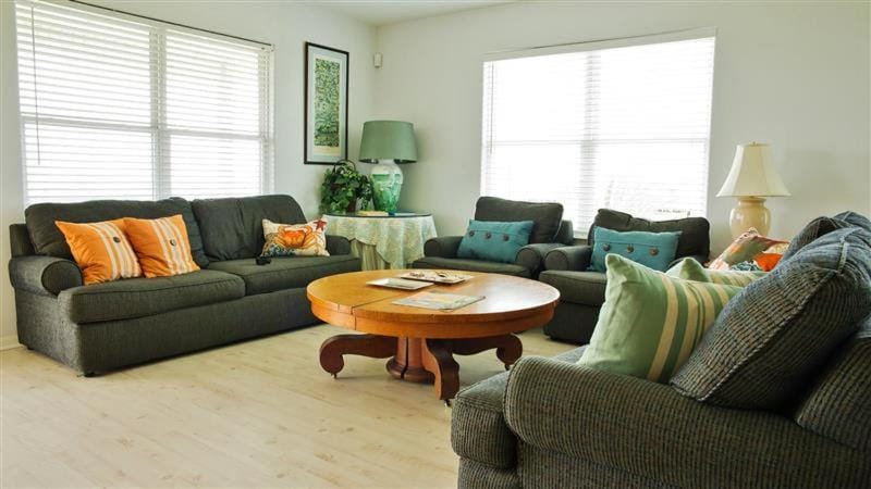 Beach Access! Group-Friendly Galveston Retreat House in Galveston Island