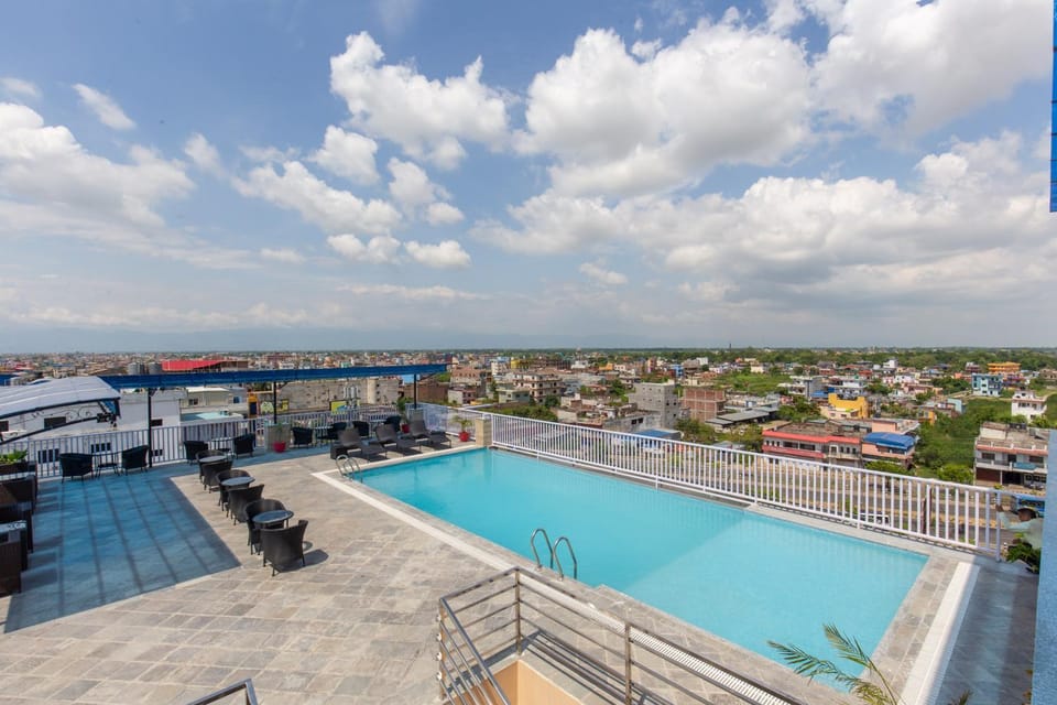 Pool view, Swimming pool