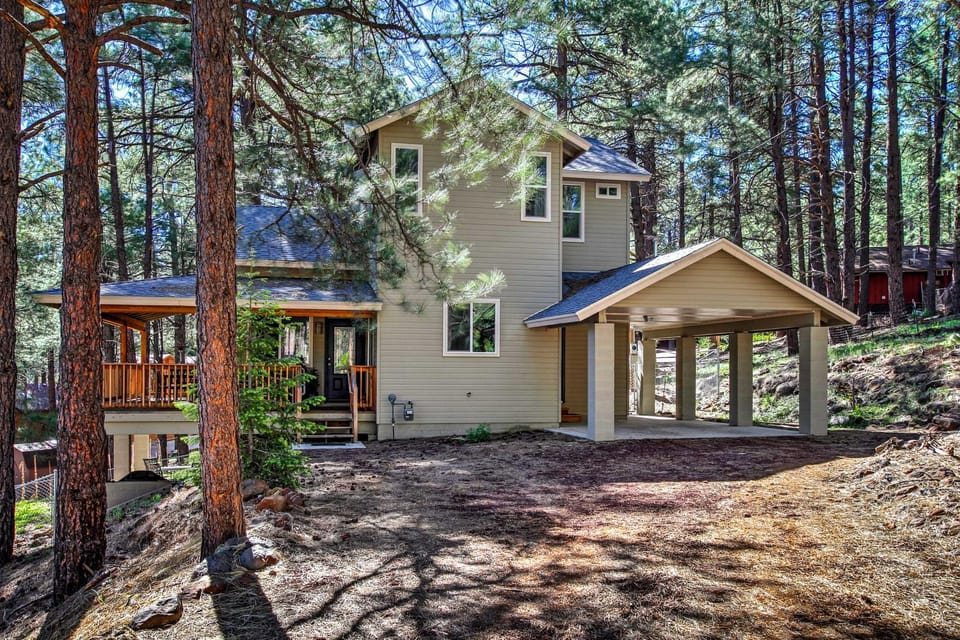 Flagstaff Family Retreat w/ Patio & Mountain Views House in Kachina Village