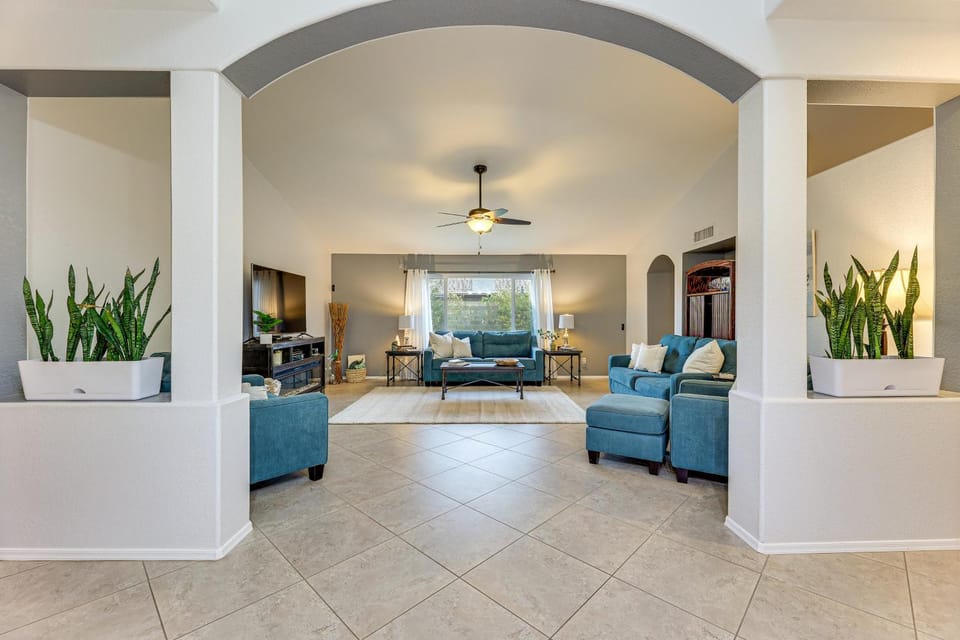 Desert Oasis Ranch-Style Mesa Home, Hiking/Tubing House in Mesa