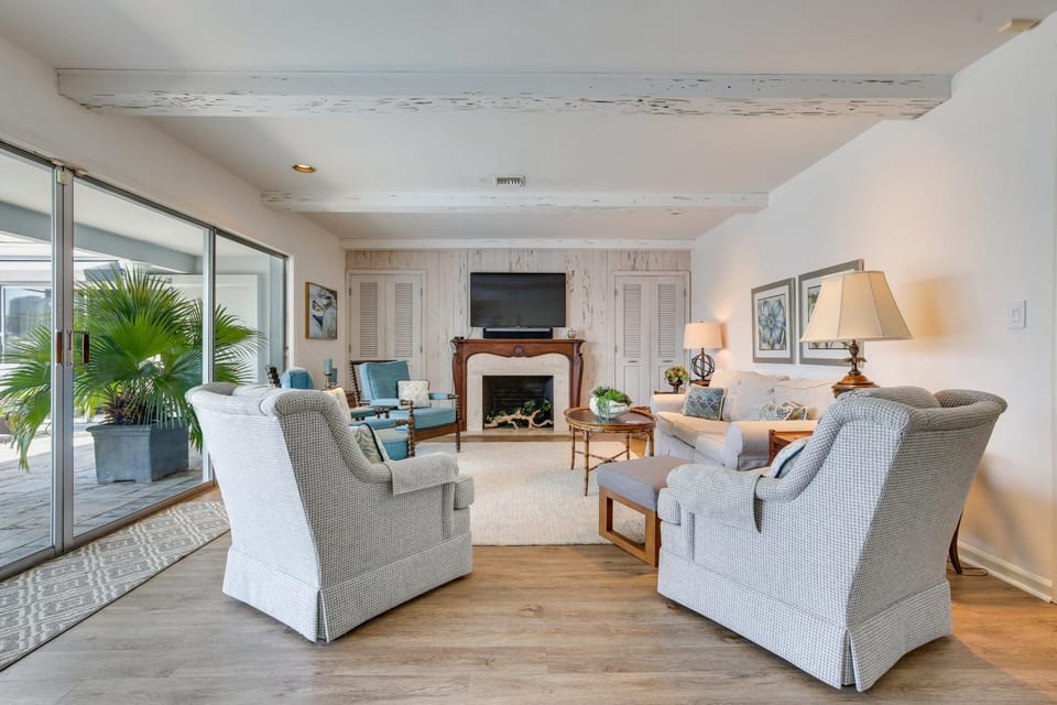Waterfront Fort Lauderdale House w/ Heated Pool! House in Fort Lauderdale