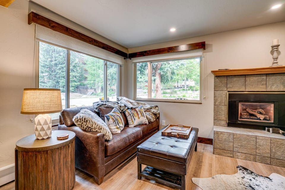 Walk to Slopes & Main St: Cozy Breckenridge Condo! House in Breckenridge