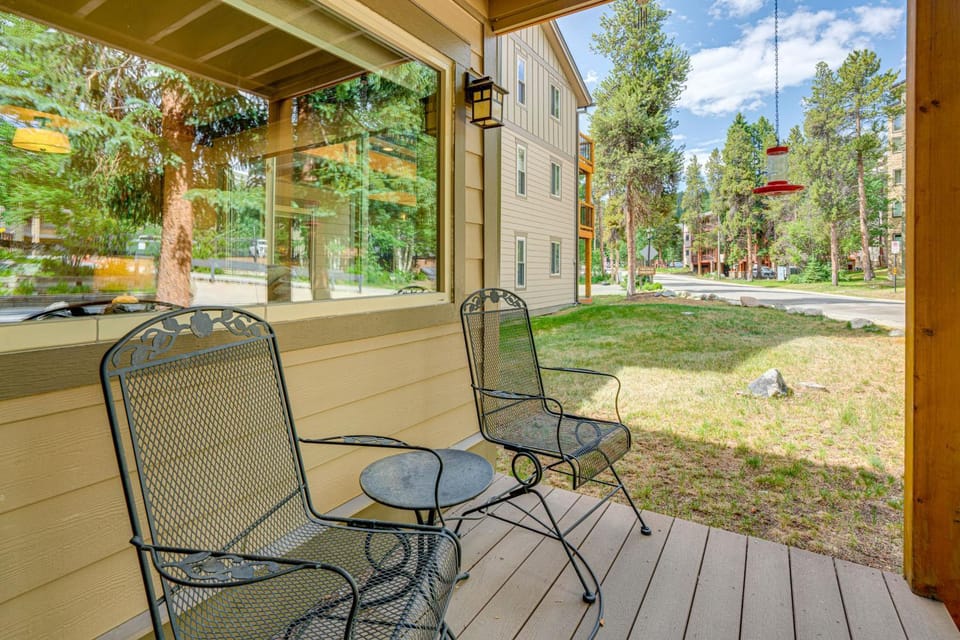 Walk to Slopes & Main St: Cozy Breckenridge Condo! House in Breckenridge