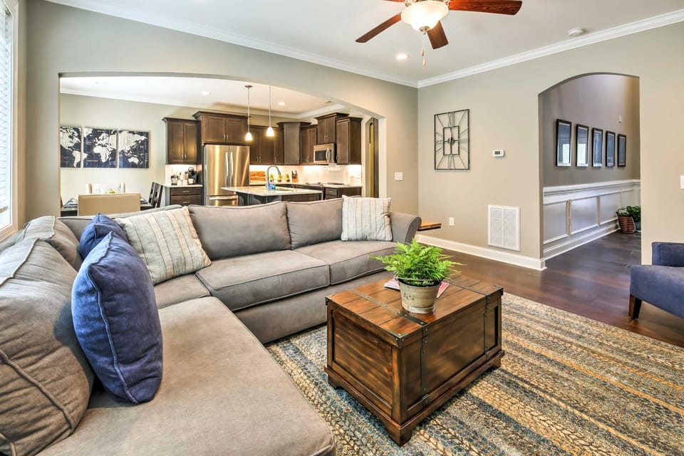 Downtown Townhome; Walk to Dine & Shop on Broad St House in Southern Pines