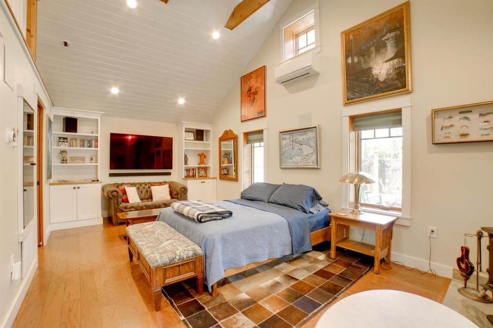 Pool Access: Pet-Friendly Pennsylvania Cabin! Cabin in Pennsylvania