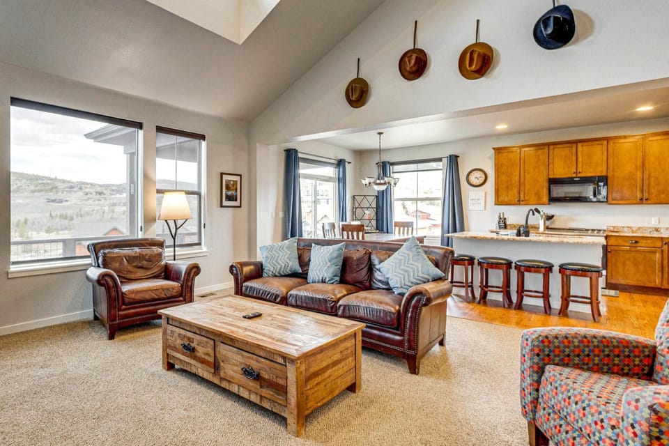 Granby Home w/ Hot Tub + Ski, Golf & Pool Access House in Granby