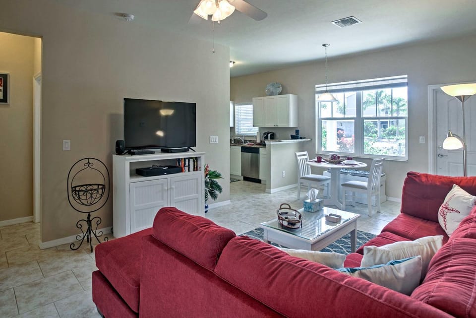 Bokeelia Cottage w/ Private Pool House in Bokeelia