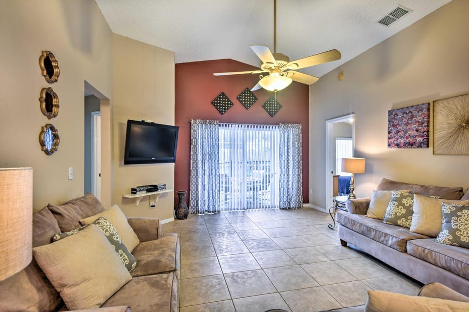 Clermont Home w/ Pool & Game Room: 10 Mi to Parks! House in Four Corners