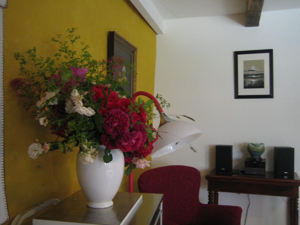 Living room, Decorative detail