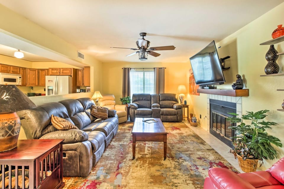Pet-Friendly Tucson Home w/ Heated Pool & Hot Tub House in Tucson
