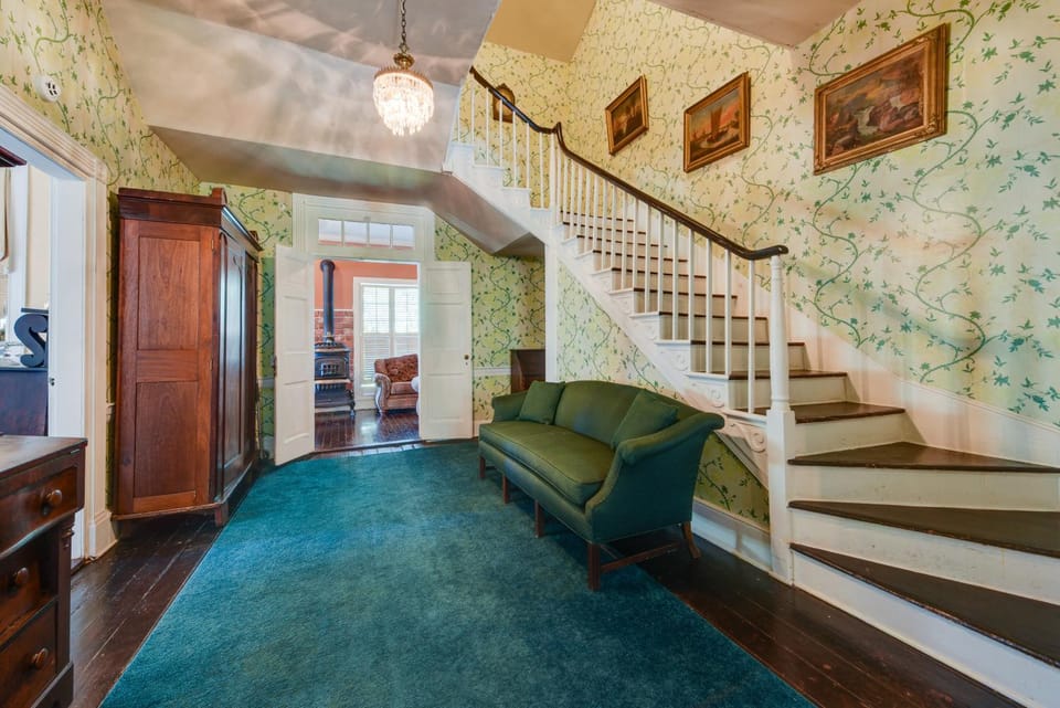 Historic 5,400-Sq-Ft Woodville Estate with Pool House in Mississippi