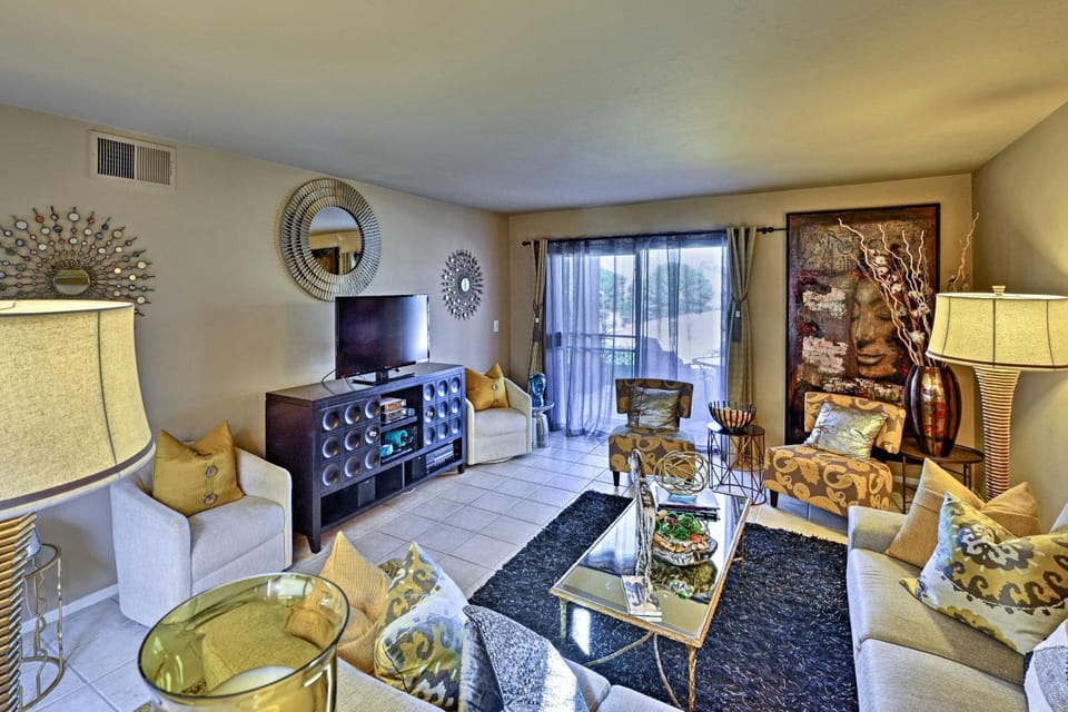 Patio & Mountain Views: Palm Desert Townhome House in Palm Desert