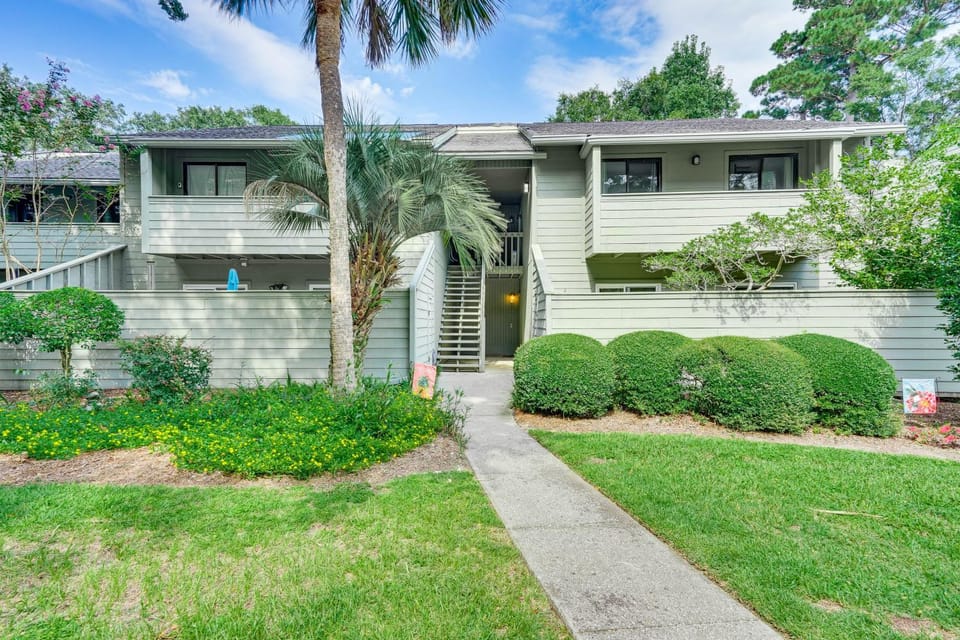 Mount Pleasant Condo - Near Charleston & Beaches! House in Mount Pleasant