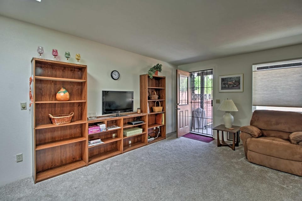 Green Valley Townhome w/ Patio & Resort Amenities House in Sahuarita