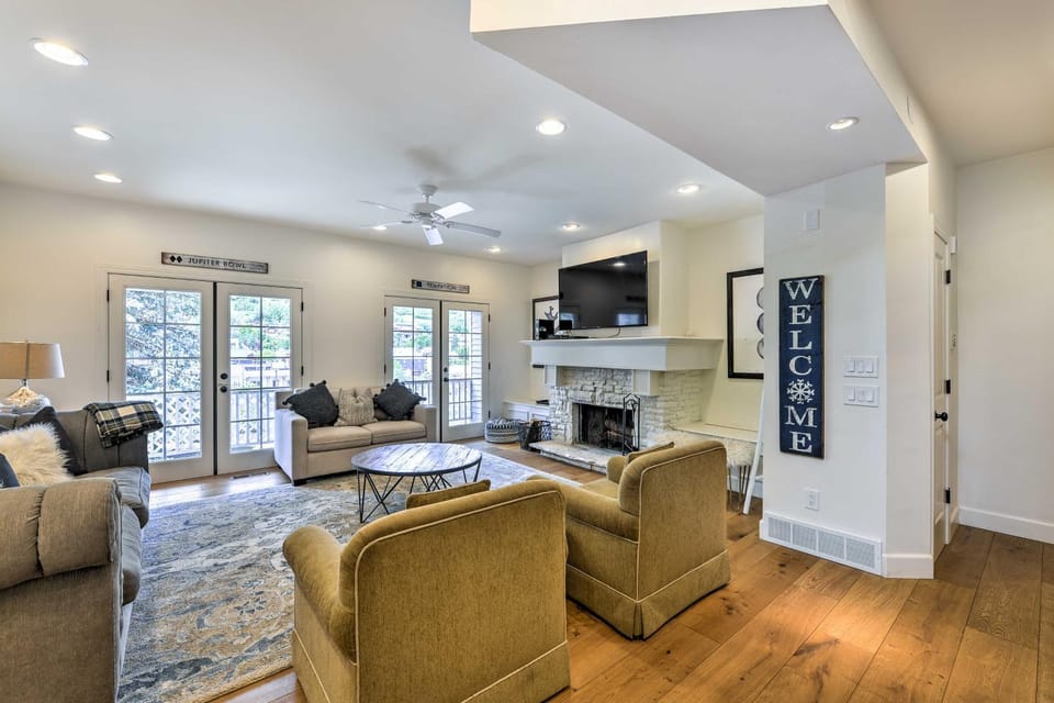 'Park City Main Street Overlook' Rental w/ Hot Tub House in Park City