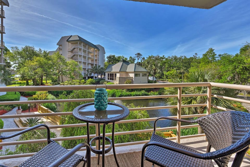 Lagoon & Fountain Views: Villa in Palmetto Dunes Villa in Hilton Head Island