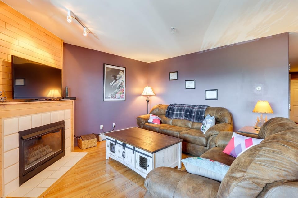 Stunning Mountain Views: Silverthorne Condo! House in Wildernest