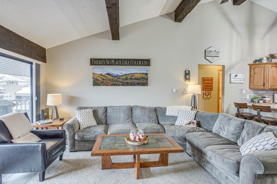 Colorado Escape w/ Pool Access & Mountain Views! House in Avon