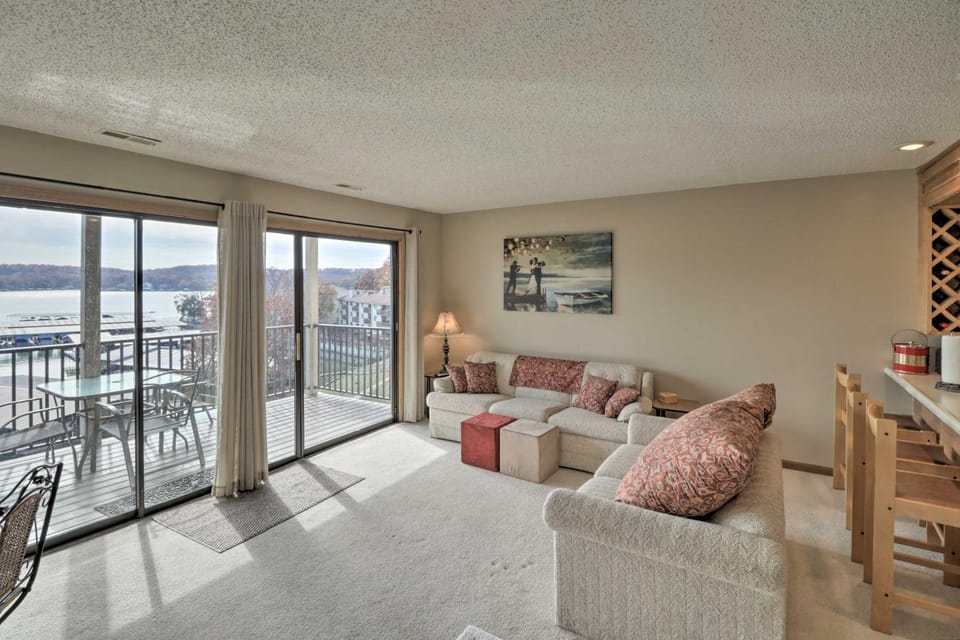 Pool + Fishing Docks: Couple's Lake Ozark Condo House in Lake of the Ozarks