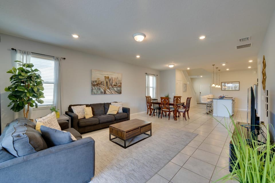 Disney 7BR Villa w/ Pool, Spa & Lazy River! Villa in Four Corners