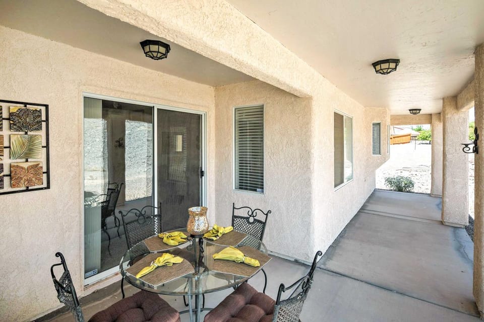 Cozy Lake Havasu City Retreat w/ Deck & Pool Table House in Lake Havasu City