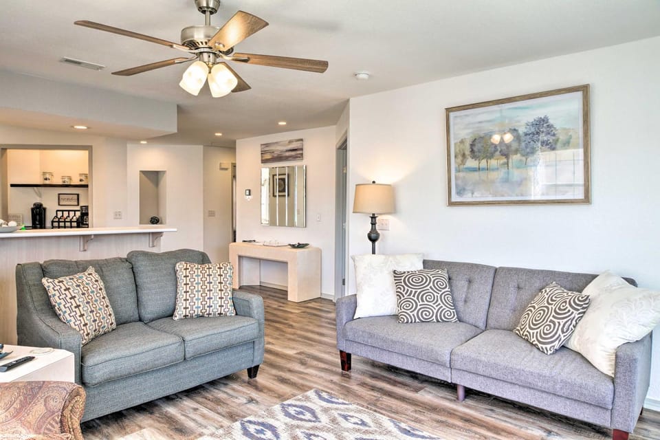 Branson Vacation Rental w/ Sunroom & Water Views House in Branson