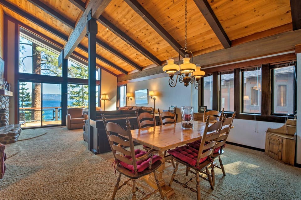11 Mi to Palisades Tahoe: Lakefront Home w/ View! House in Dollar Point