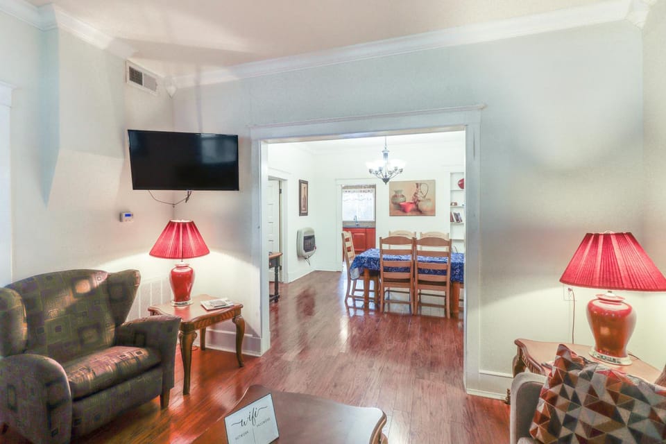 Harrison Family Home with Grill - Near Downtown! House in Arkansas